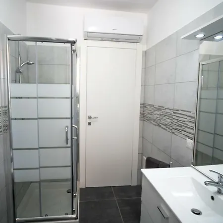 Residenza Figuruja Apartment *